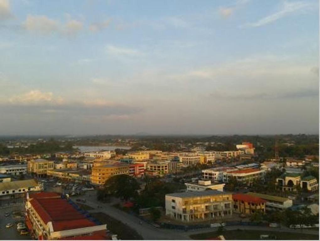 Seri Simanggang Hotel Exterior photo